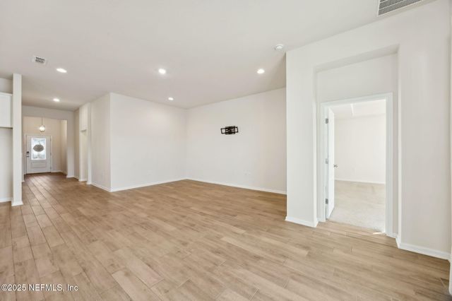 70414 WINDING RIVER Drive, Yulee, FL 32097