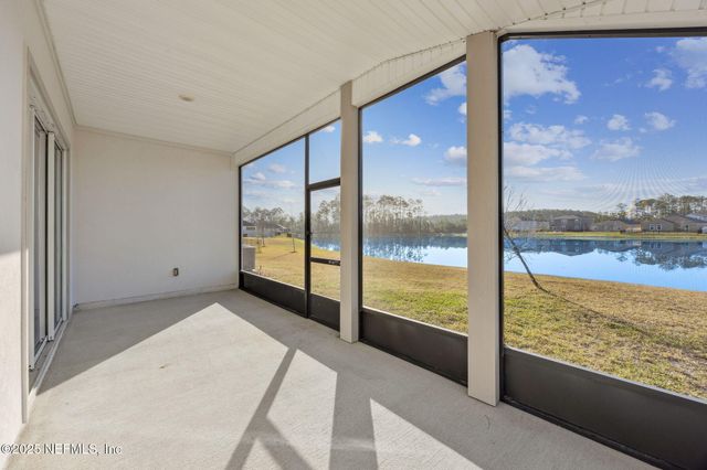 70414 WINDING RIVER Drive, Yulee, FL 32097