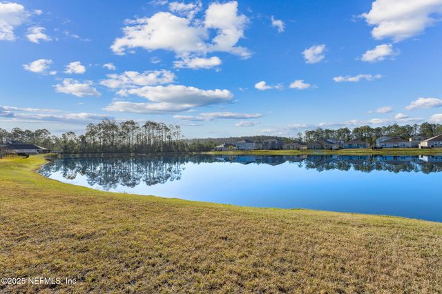 70414 WINDING RIVER Drive, Yulee, FL 32097