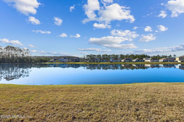 70414 WINDING RIVER Drive, Yulee, FL 32097