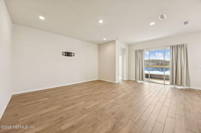 70414 WINDING RIVER Drive, Yulee, FL 32097