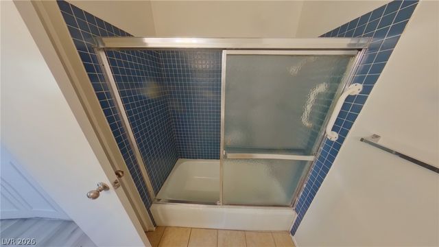 210 Greenbriar Townhouse Way, Las Vegas, NV 89121