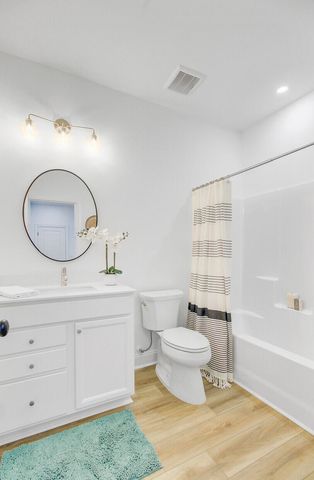 637 N Laurel Street, Summerville, SC 29483