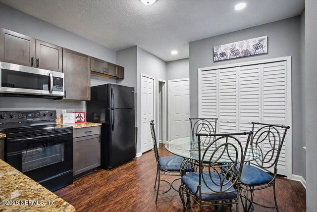 7862 MELVIN Road, Jacksonville, FL 32210