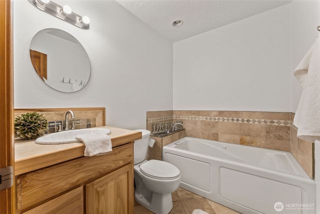 123 Scenic View Drive, Longview, WA 98632