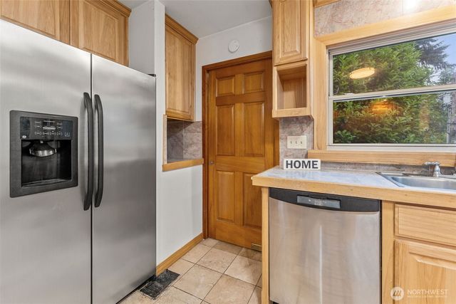 123 Scenic View Drive, Longview, WA 98632