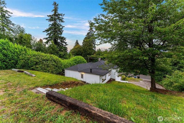 123 Scenic View Drive, Longview, WA 98632