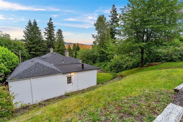 123 Scenic View Drive, Longview, WA 98632