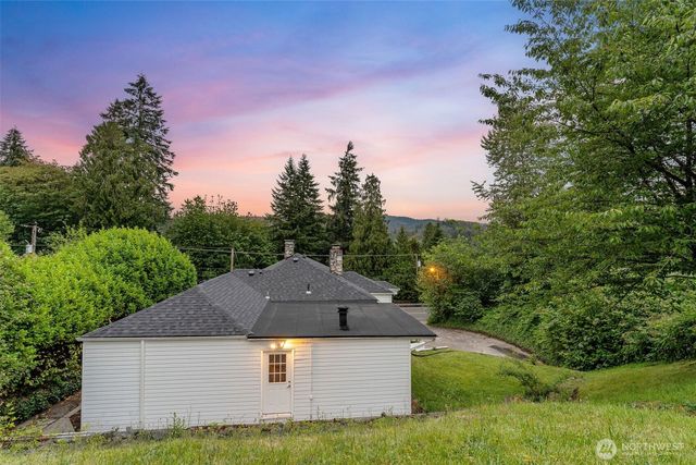 123 Scenic View Drive, Longview, WA 98632