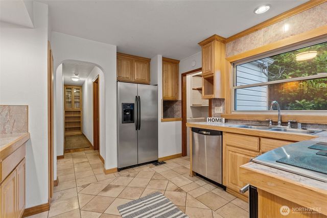 123 Scenic View Drive, Longview, WA 98632