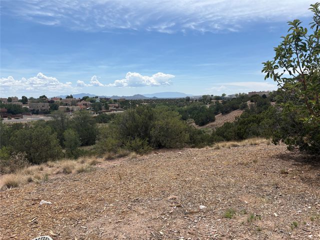 4063 Fairly Road, Santa Fe, NM 87507