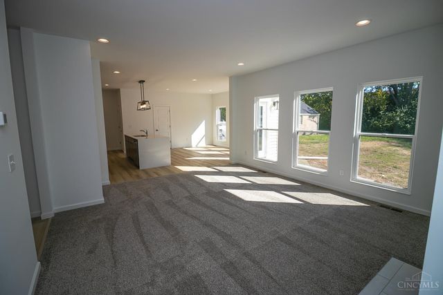 4223 South Avenue, Silverton, OH 45236