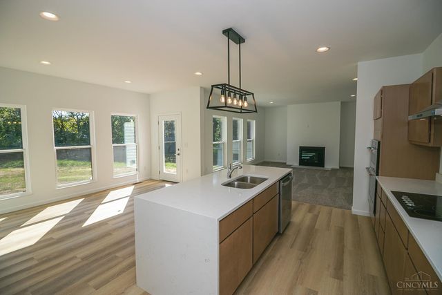 4223 South Avenue, Silverton, OH 45236