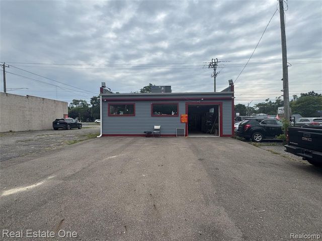 25568 Van Born Road, Dearborn Heights, MI 48125