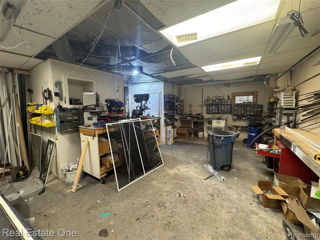 25568 Van Born Road, Dearborn Heights, MI 48125