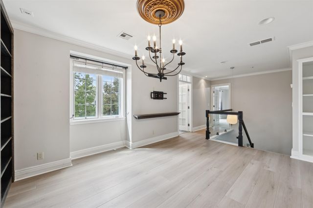 914 N Cypress Ct, Wichita, KS 67206