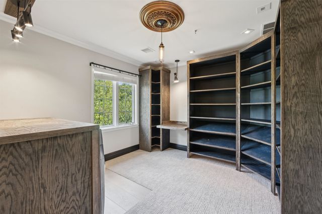 914 N Cypress Ct, Wichita, KS 67206