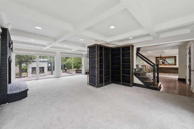 914 N Cypress Ct, Wichita, KS 67206