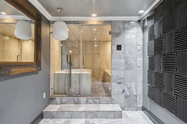 914 N Cypress Ct, Wichita, KS 67206