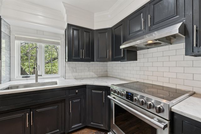 914 N Cypress Ct, Wichita, KS 67206