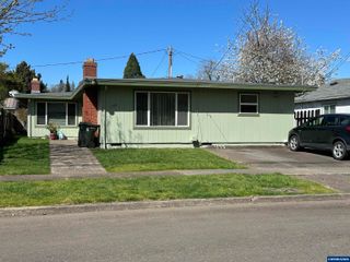 1375 Franklin (-1377) St NW, Salem, OR 97304