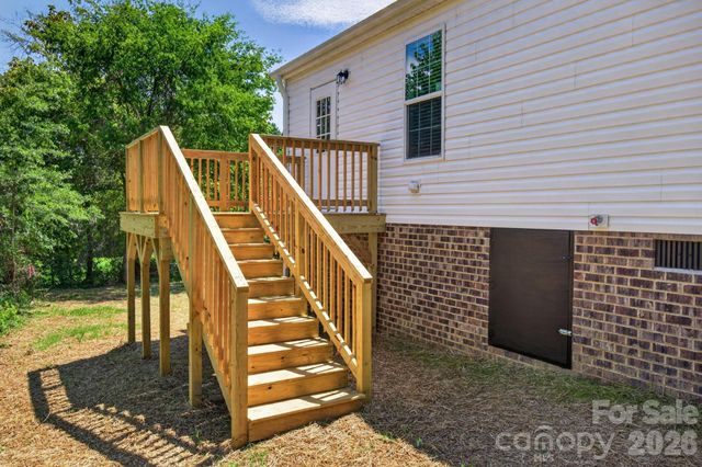 1303 Elrado Street, Burlington, NC 27217