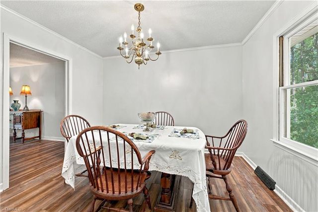 370 Tamworth Drive, Clemmons, NC 27012