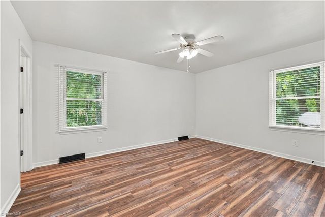 370 Tamworth Drive, Clemmons, NC 27012