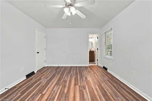 370 Tamworth Drive, Clemmons, NC 27012