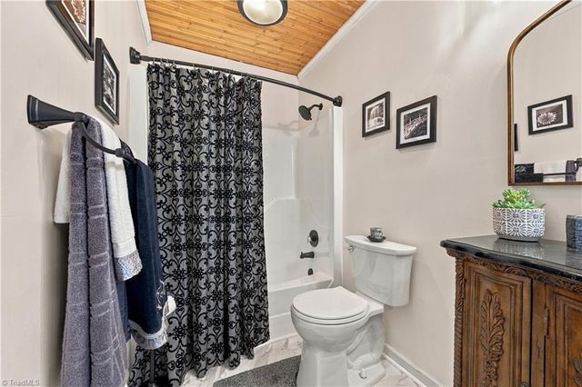 370 Tamworth Drive, Clemmons, NC 27012