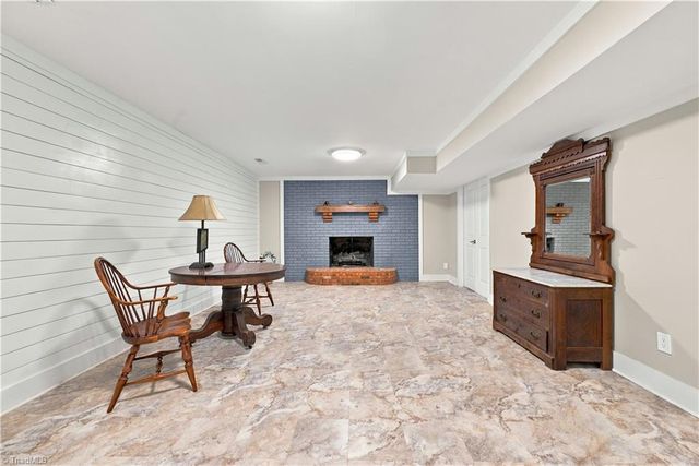 370 Tamworth Drive, Clemmons, NC 27012