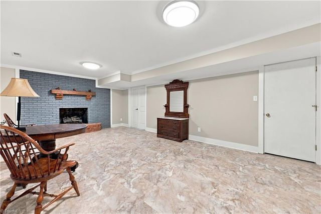 370 Tamworth Drive, Clemmons, NC 27012