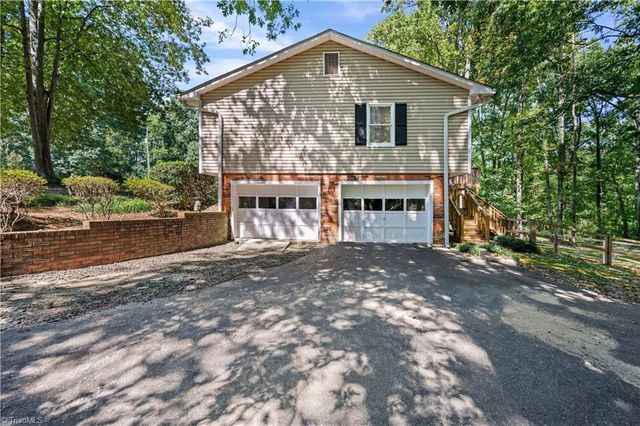 370 Tamworth Drive, Clemmons, NC 27012