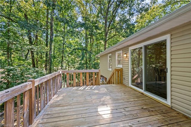 370 Tamworth Drive, Clemmons, NC 27012