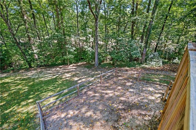 370 Tamworth Drive, Clemmons, NC 27012