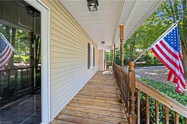 370 Tamworth Drive, Clemmons, NC 27012
