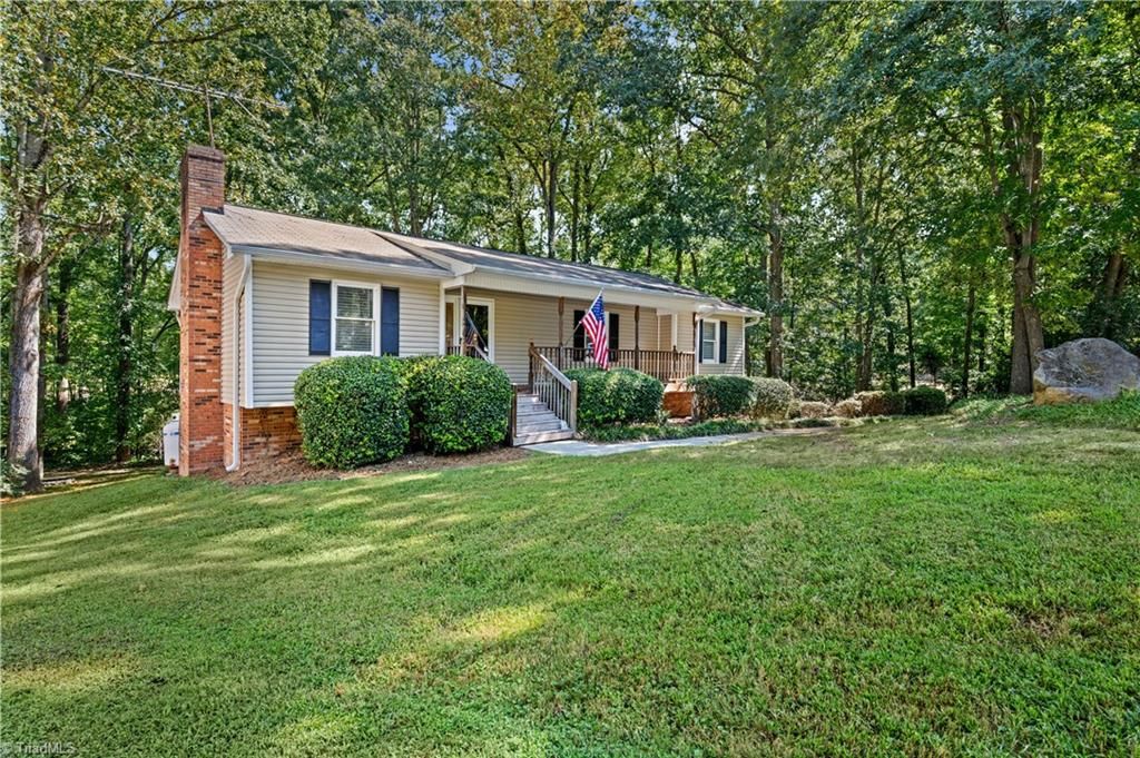 370 Tamworth Drive, Clemmons, NC 27012