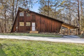 304 Lake Lodge Drive, Pleasant Valley, NY 12569