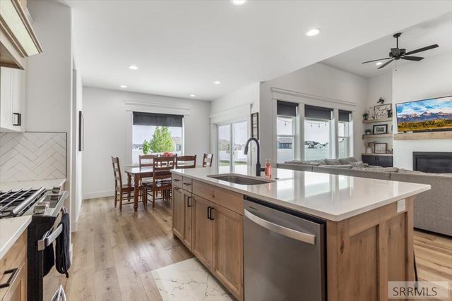 5170 E Smith Drive, Iona, ID 83427