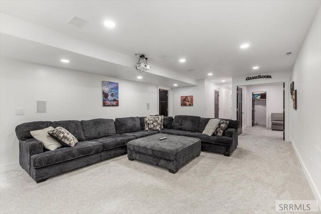 5170 E Smith Drive, Iona, ID 83427