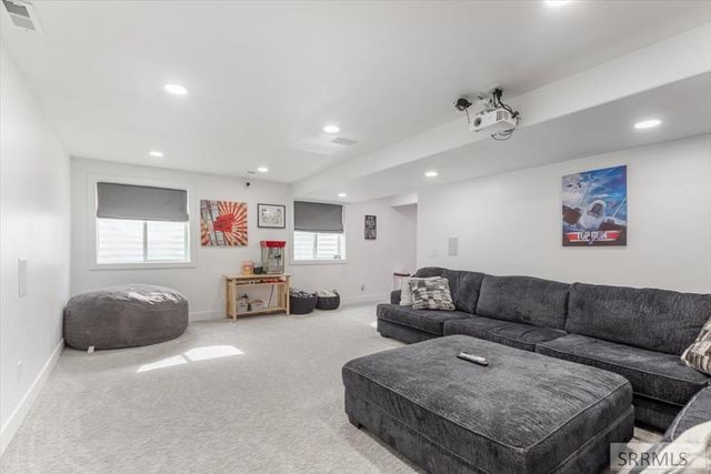 5170 E Smith Drive, Iona, ID 83427