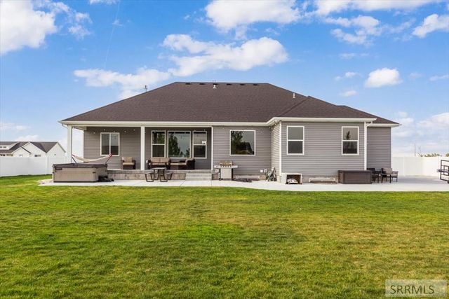 5170 E Smith Drive, Iona, ID 83427