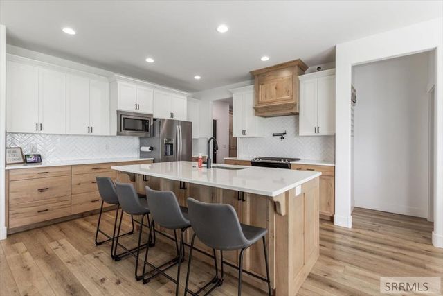 5170 E Smith Drive, Iona, ID 83427