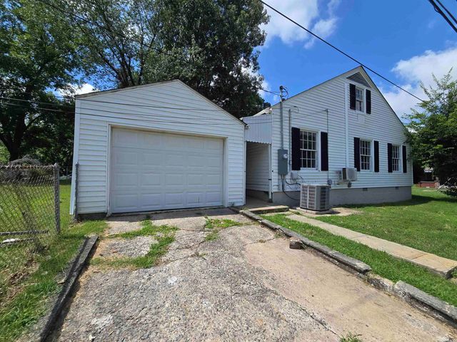 1630 Gum St, North Little Rock, AR 72114