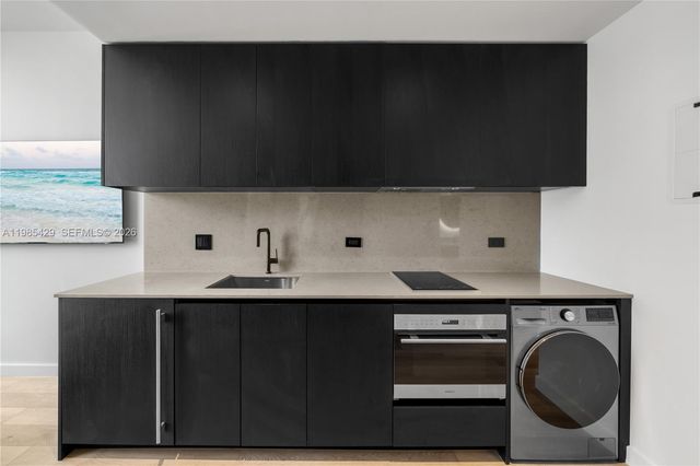 20 NE 11 ST 2306B, Miami, FL 33132