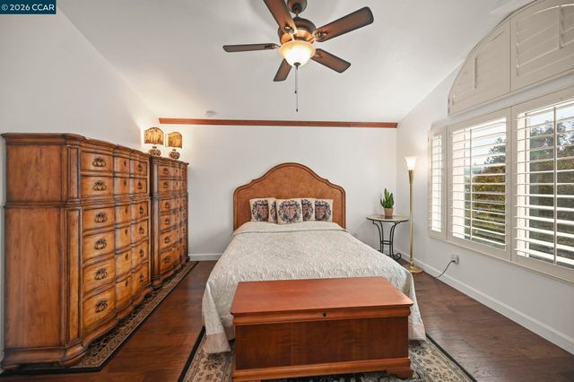 415 Orchard View Ave, Martinez, CA 94553