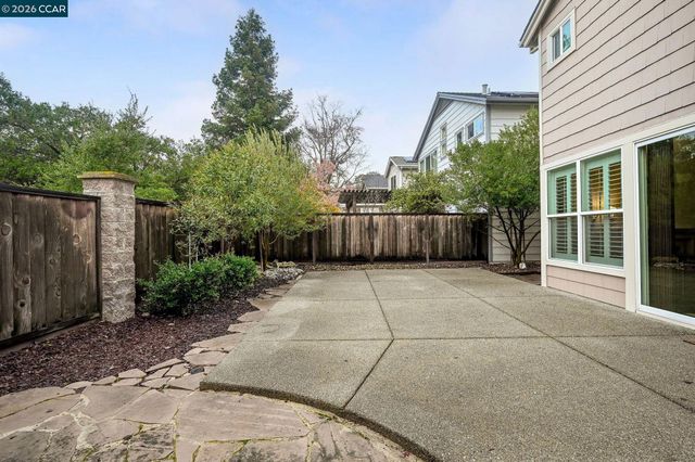 415 Orchard View Ave, Martinez, CA 94553