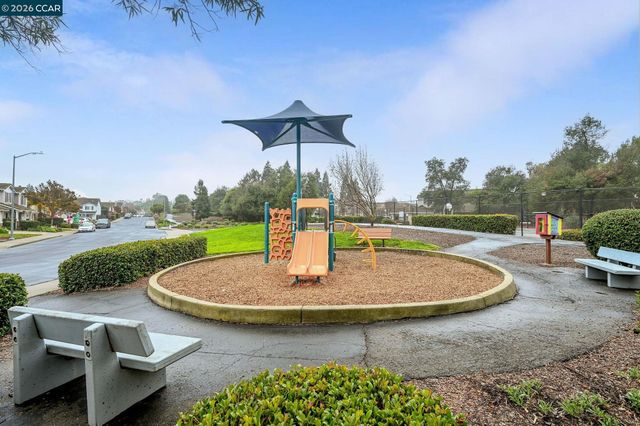 415 Orchard View Ave, Martinez, CA 94553