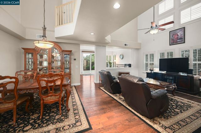 415 Orchard View Ave, Martinez, CA 94553