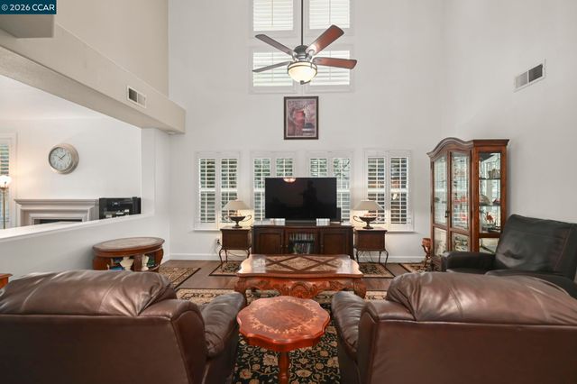 415 Orchard View Ave, Martinez, CA 94553